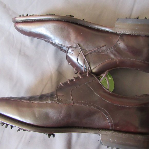 Athletic_Shoes